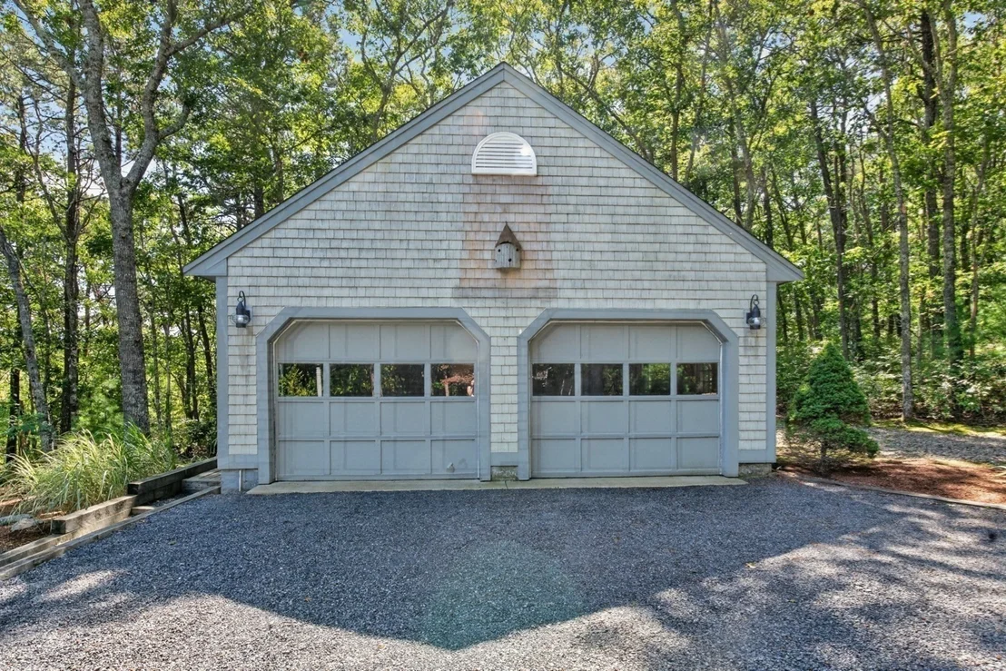 Photo of 110 Waquoit Rd East