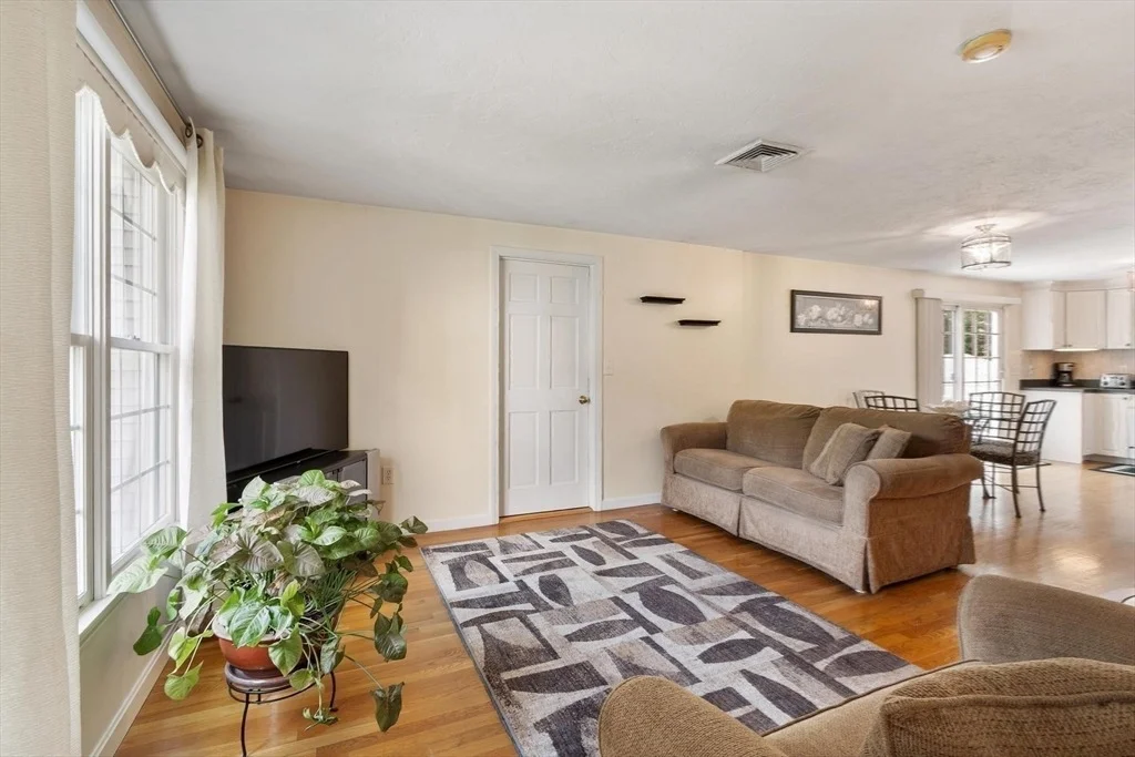 Photo of 60 Wescott Circle