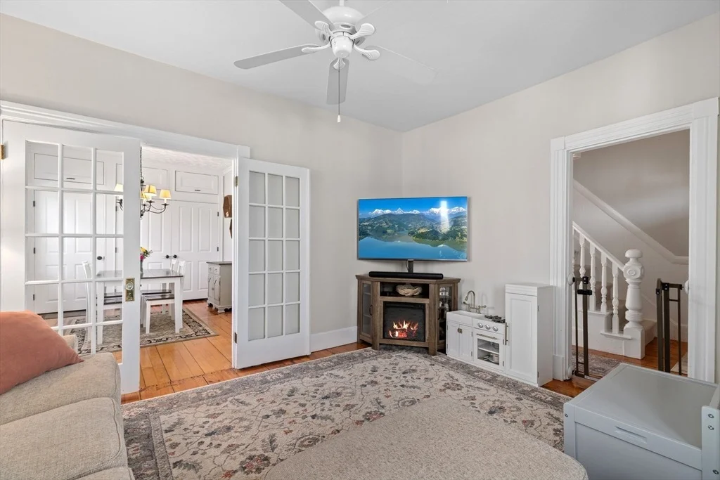 Photo of 4 White Ave