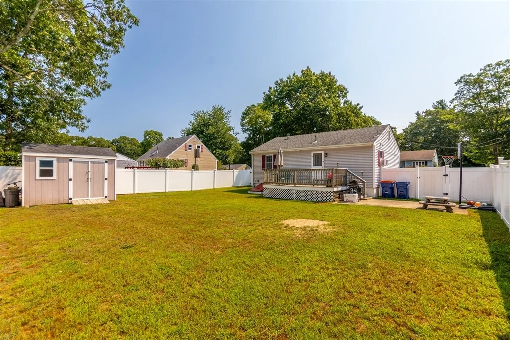 Photo of 4 Standish Ave