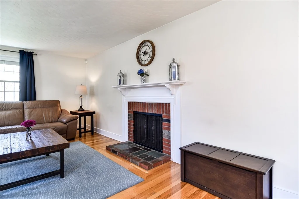 Photo of 15 Maple Lane