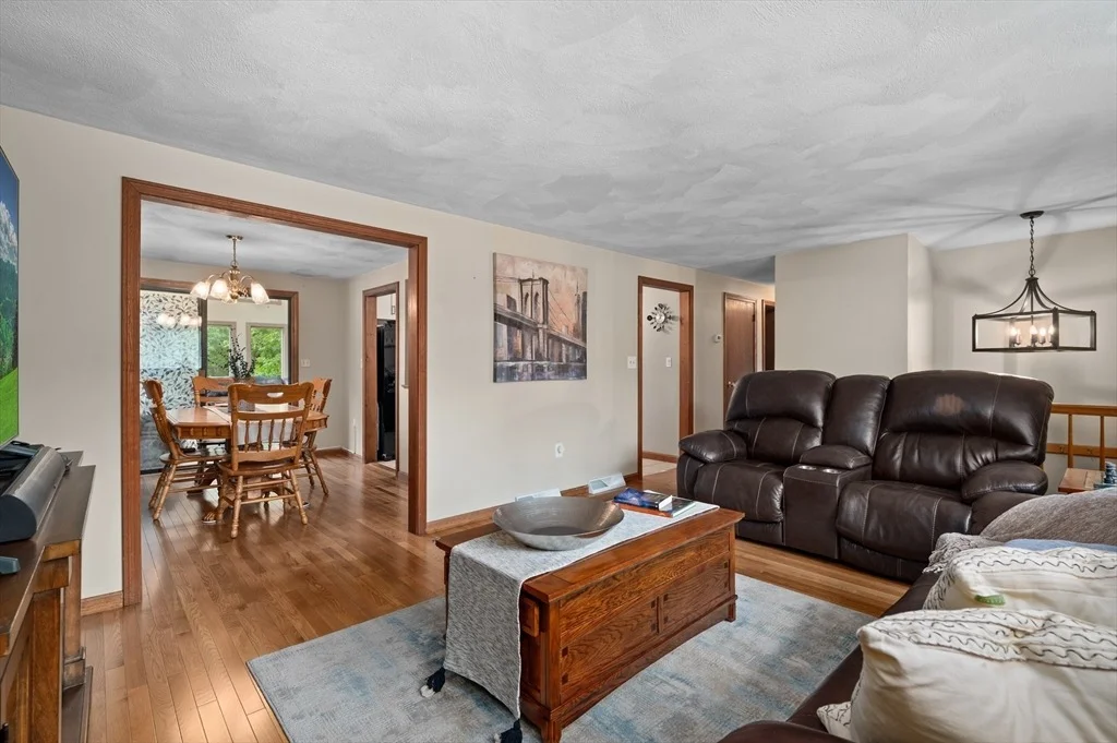 Photo of 117 Rolling Ridge Ln