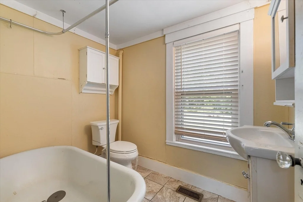 Photo of 21 Munroe St