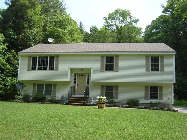 Photo of Unit 0 at 657 W Royalston Rd