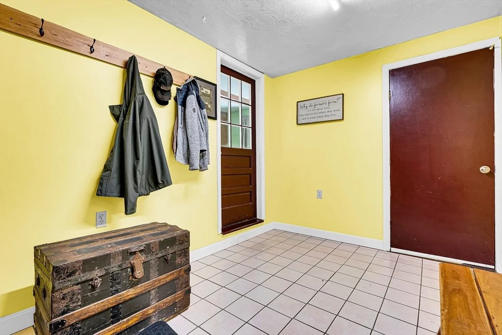 Photo of 102 Lower Gore Rd