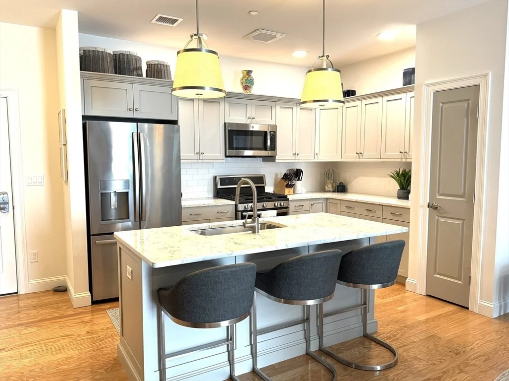 Photo of Unit 307 at 1 Revolution Way