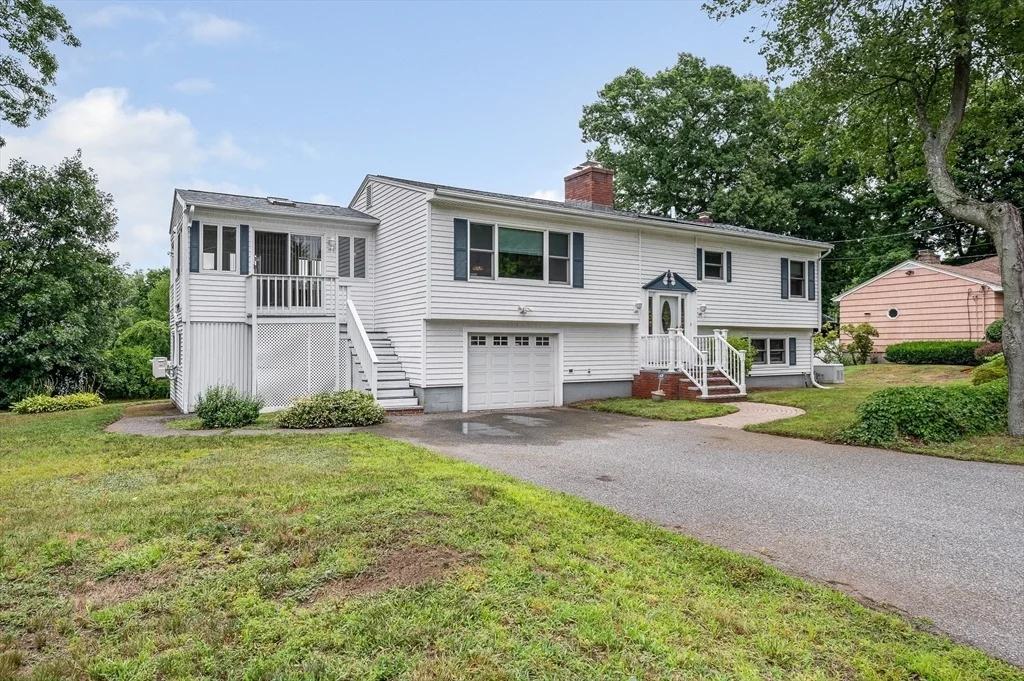 Photo of 19 Cochrane Cir