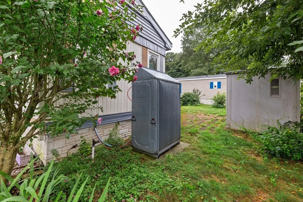 Photo of 33 Hilltop Rd