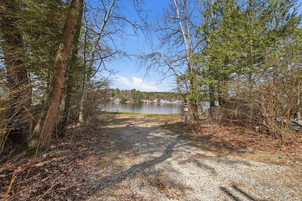 Photo of 5 Collette Dr.