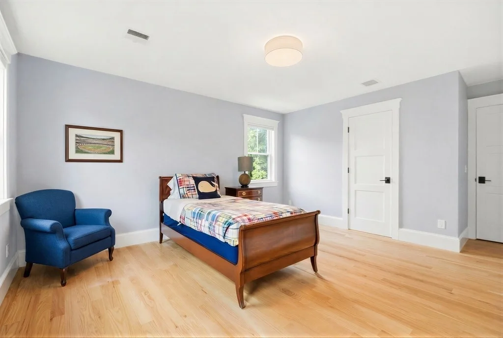 Photo of 4 Whitcomb Street