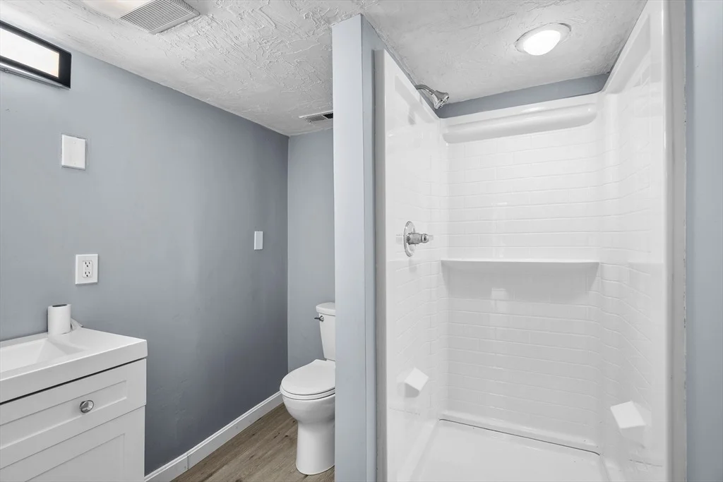 Photo of 24 Cote Ln