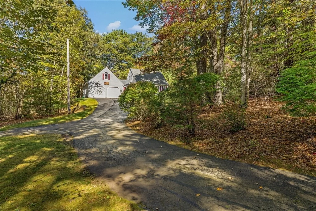 Photo of 365 Mellen Rd