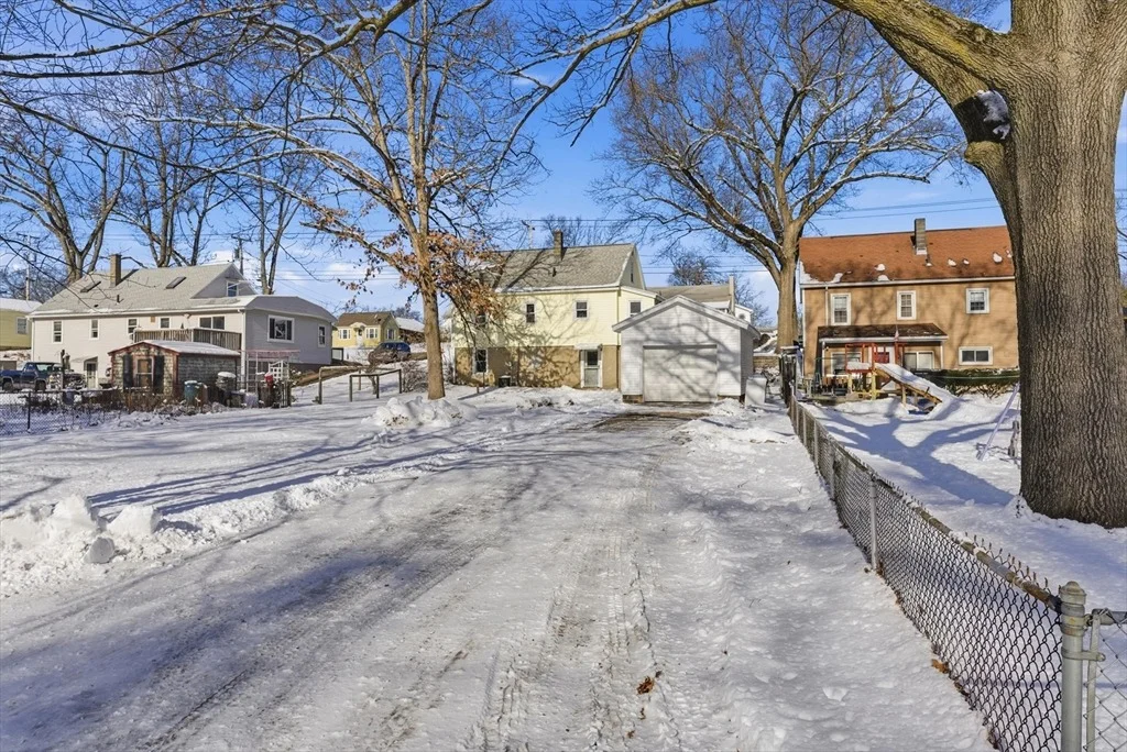 Photo of 1697 Westover Rd