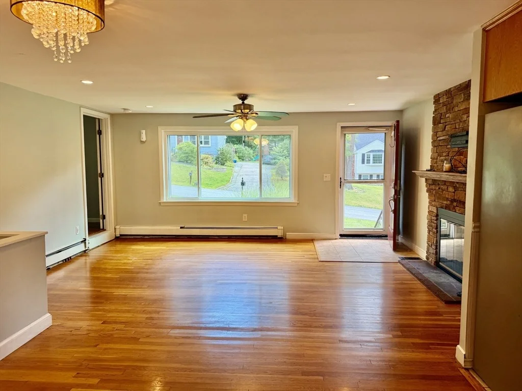 Photo of 57 Laurel Ln