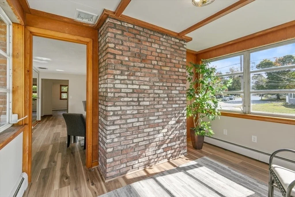 Photo of 270 Lowell St