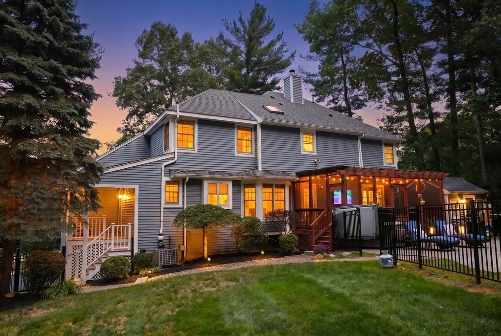 Photo of 4 Burnham Dr