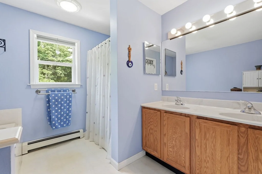 Photo of 17 Phelps Ln