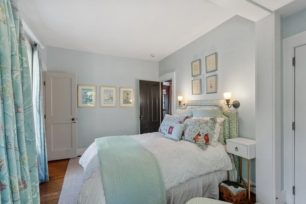 Photo of 23 Lexington Road