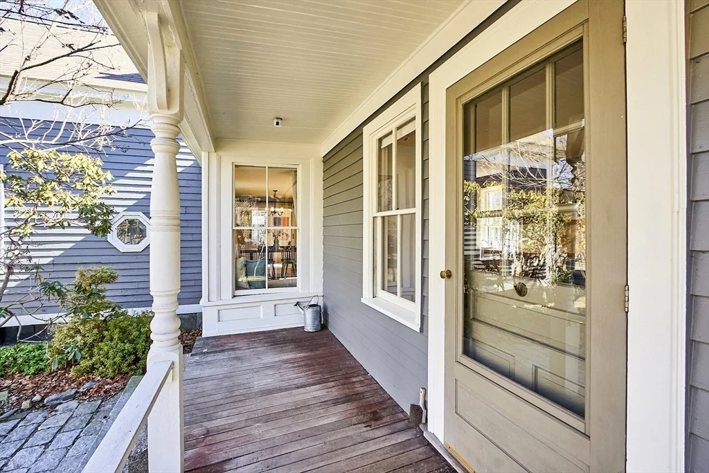 Photo of 431 Main Street