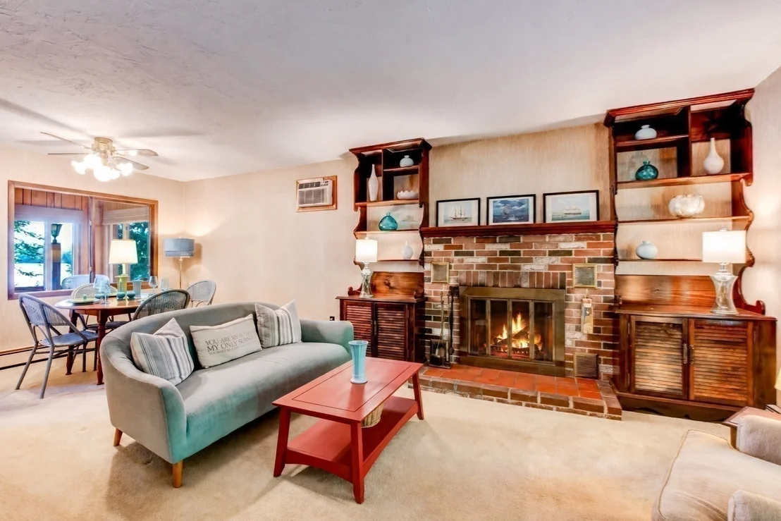 Photo of 64 Lakeshore Dr