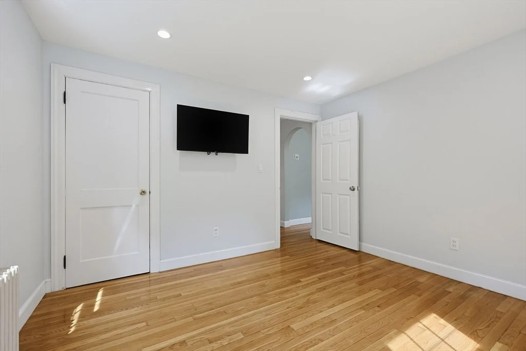 Photo of 50 Rustic Rd