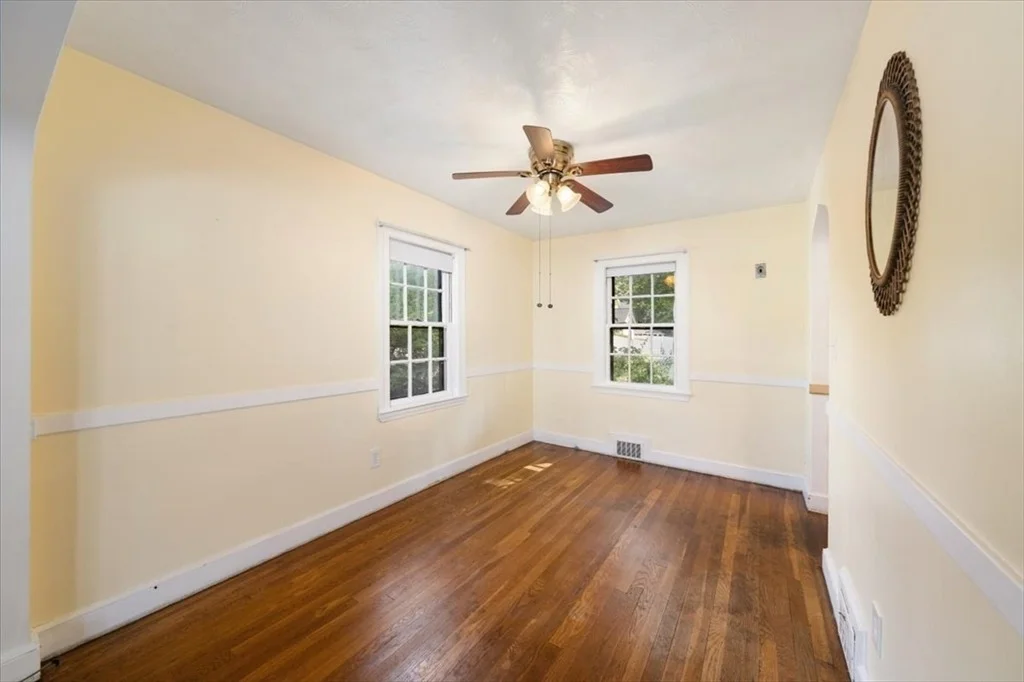Photo of 34 Aberdeen Ave.