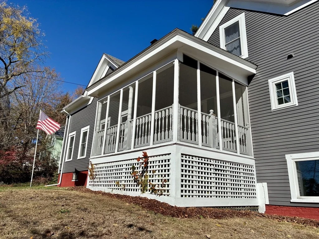 Photo of 140 Mechanic St