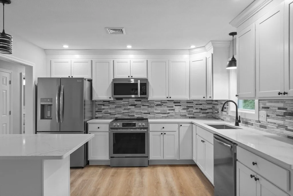 Photo of 48 Lansing Rd