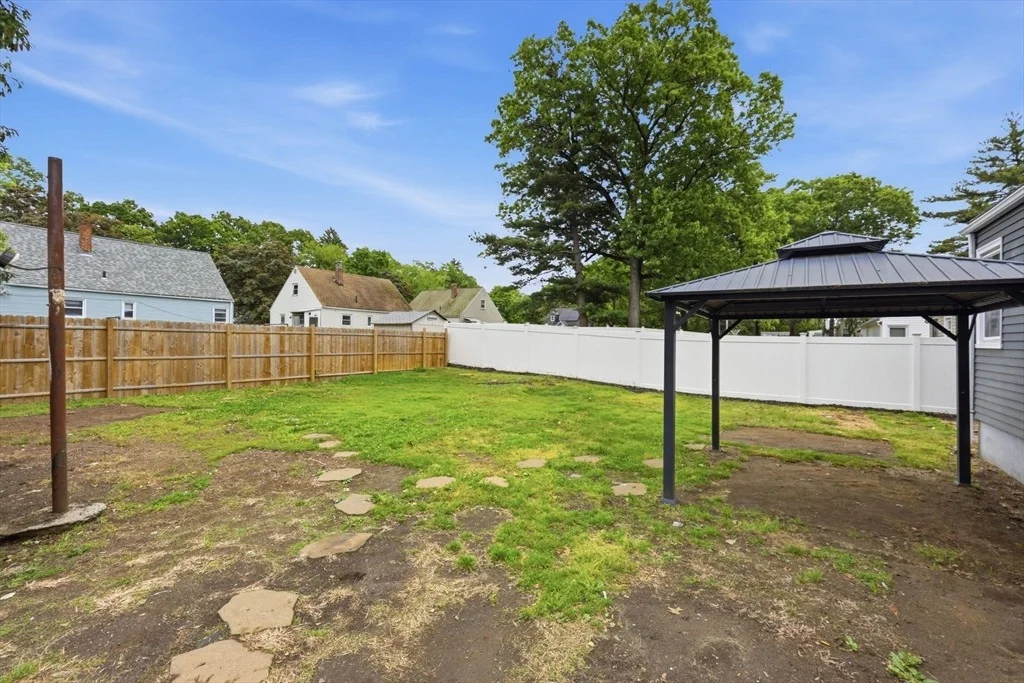Photo of 111 Breckwood Blvd