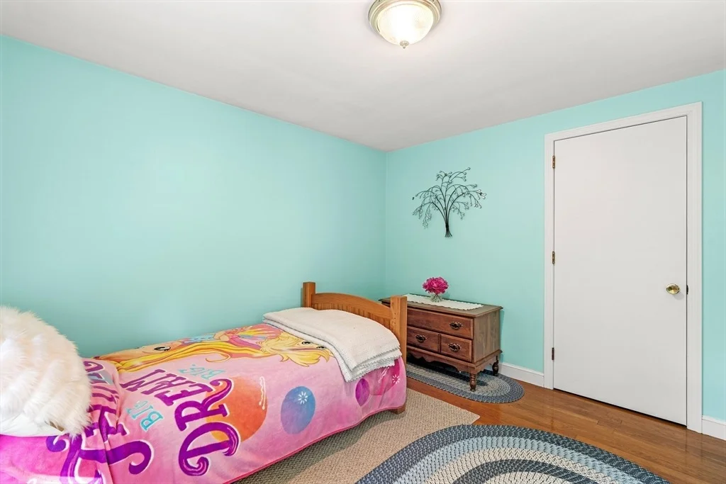 Photo of 15 Barnes Circle
