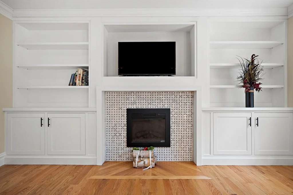Photo of Unit 2 at 11 Broadway Street