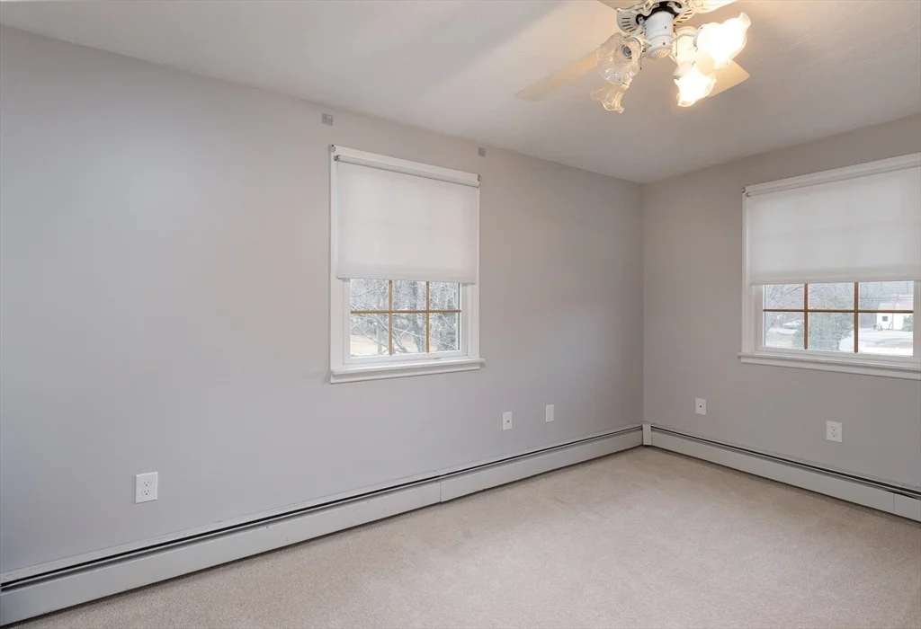 Photo of 4 Briarcliff Ln