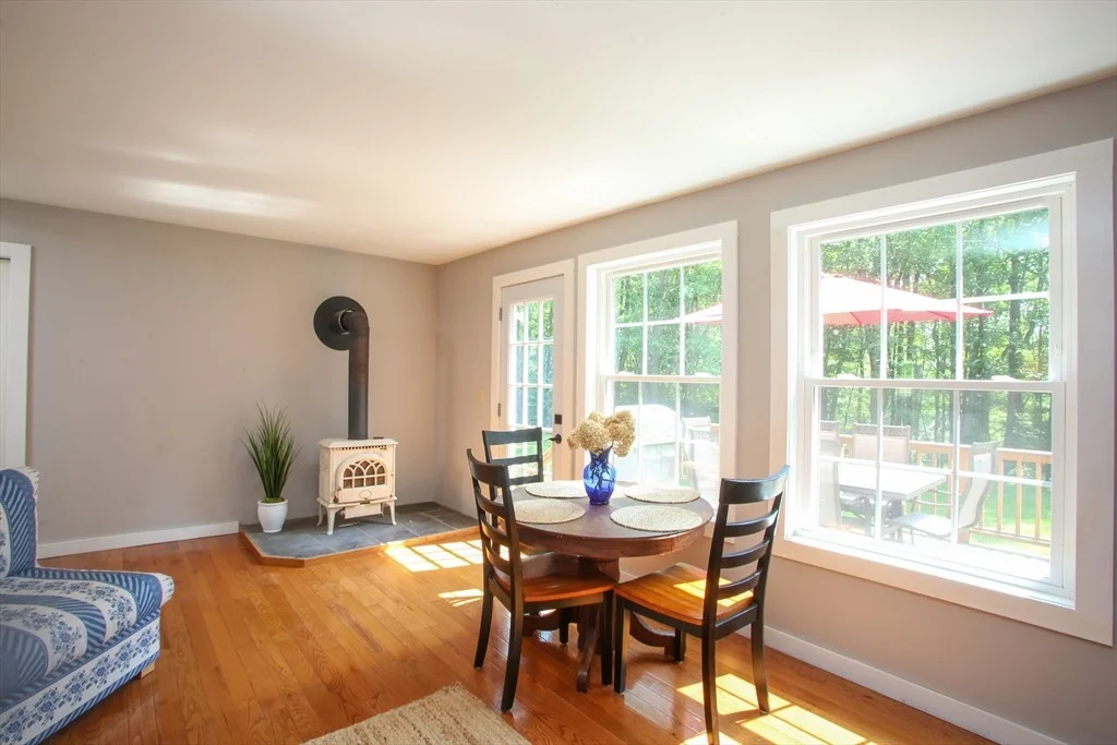 Photo of 127 County Rd