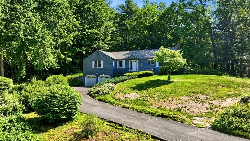 Photo of 4 Ladyslipper Ln