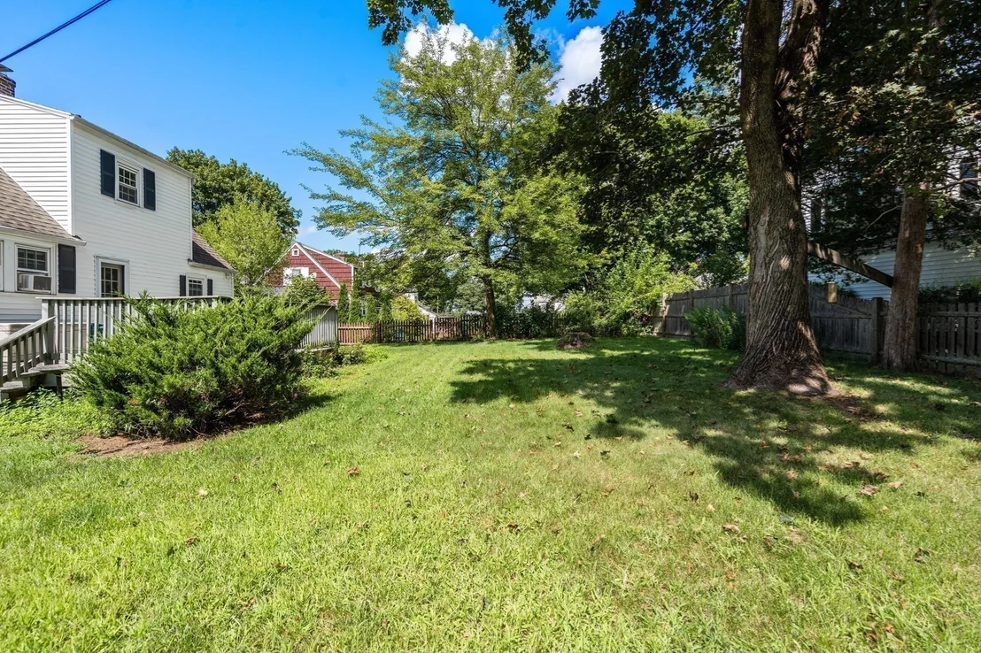 Photo of 515 Lake Avenue