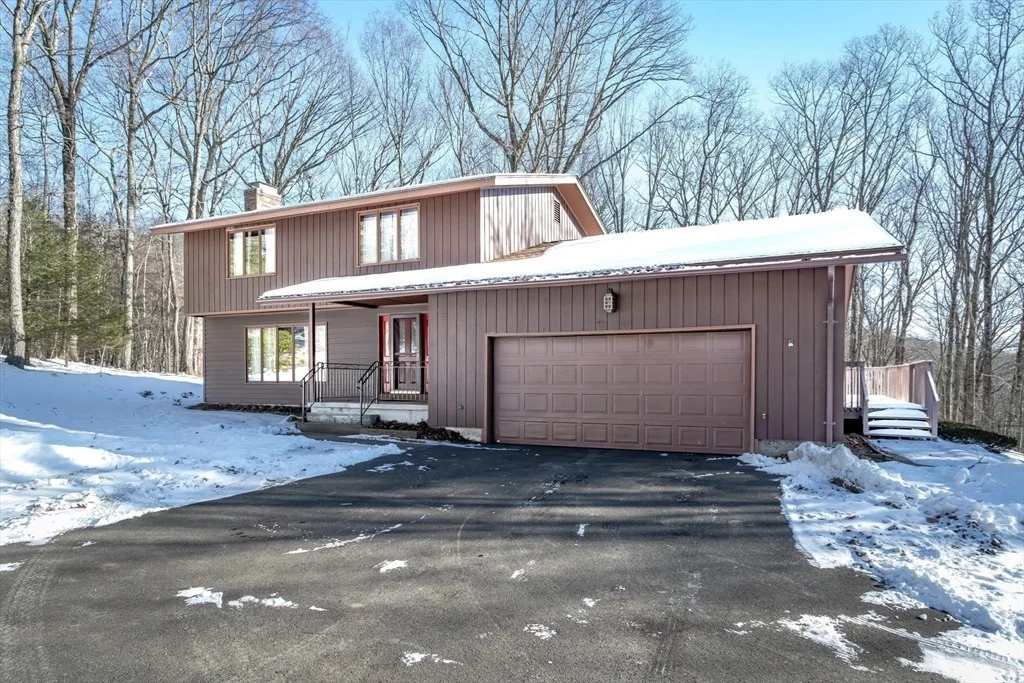 Photo of 49 Glasgow Dr