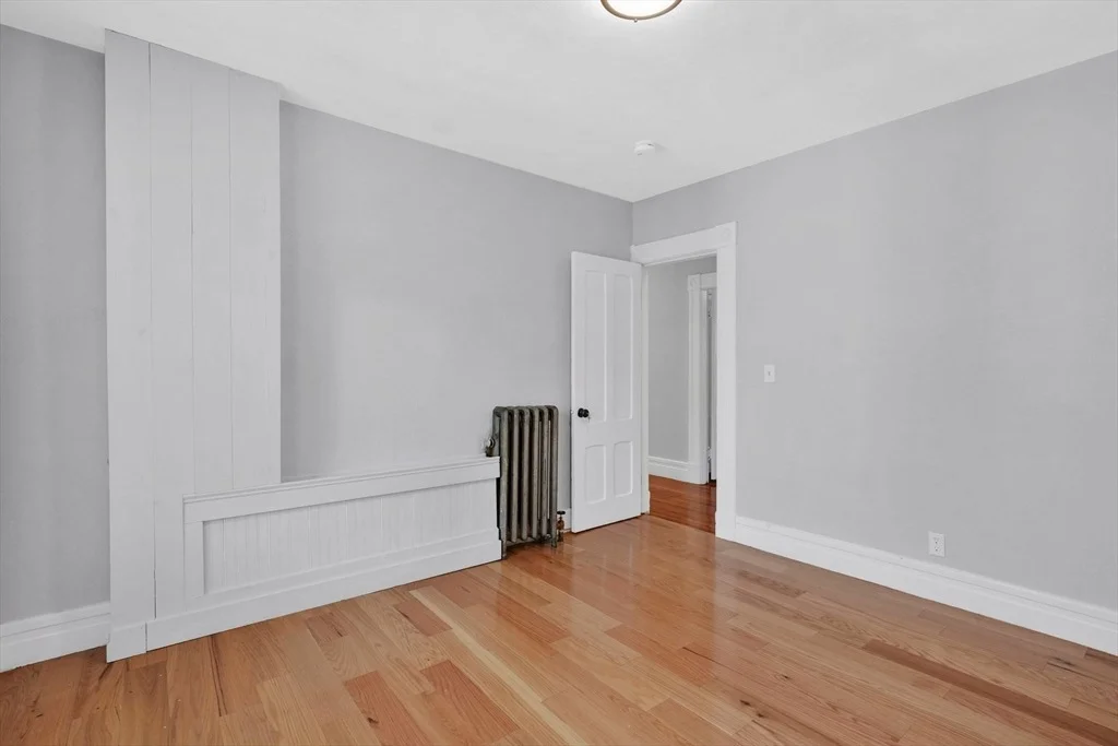Photo of 288 Saint James Ave