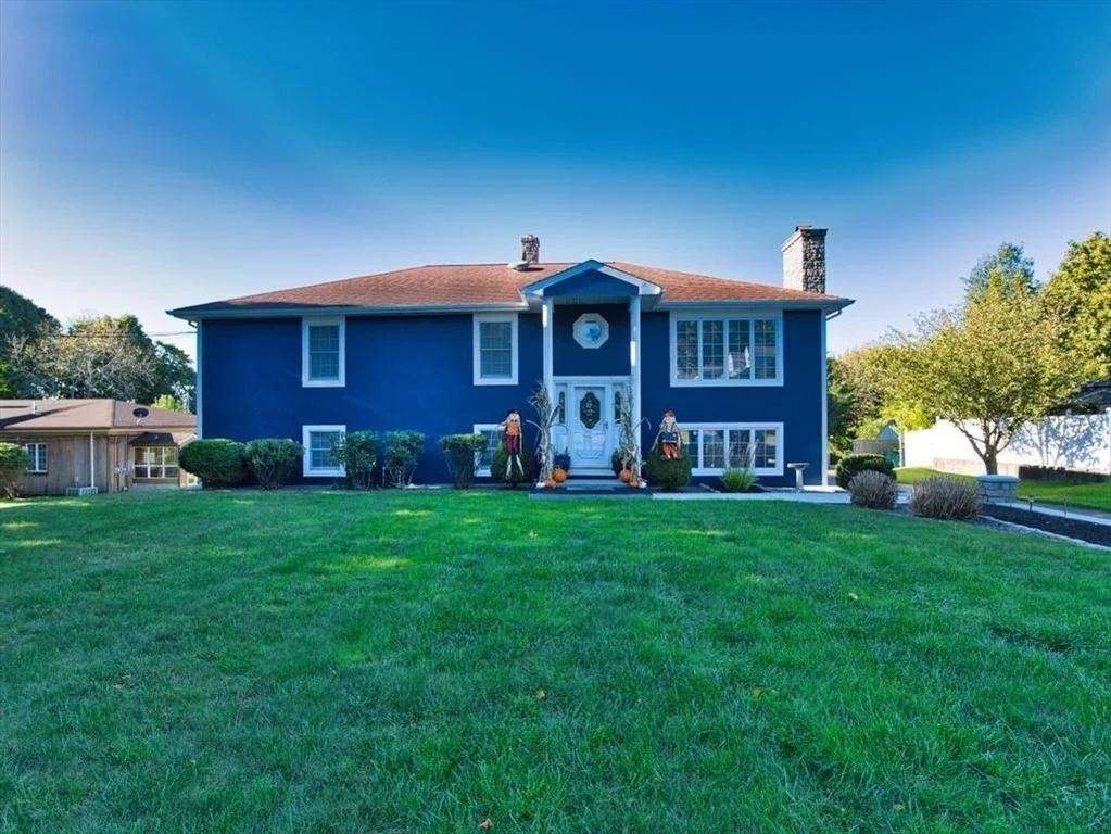 Photo of 555 Harbor View Blvd