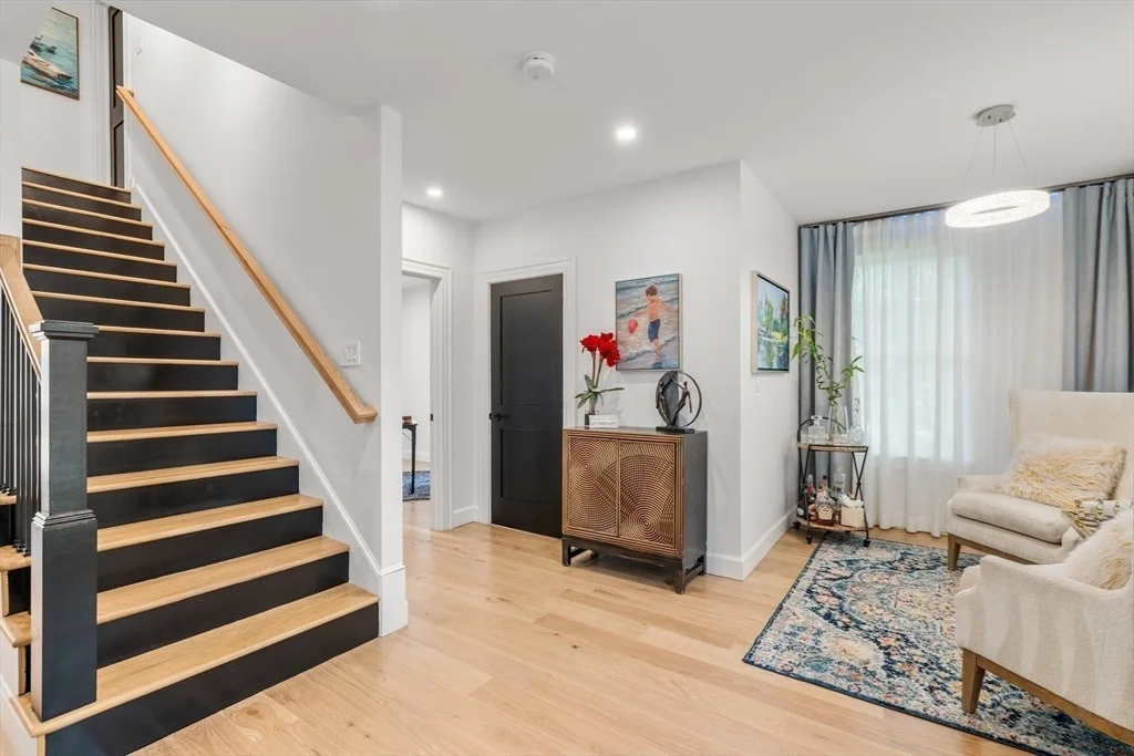 Photo of 295 Gardner St