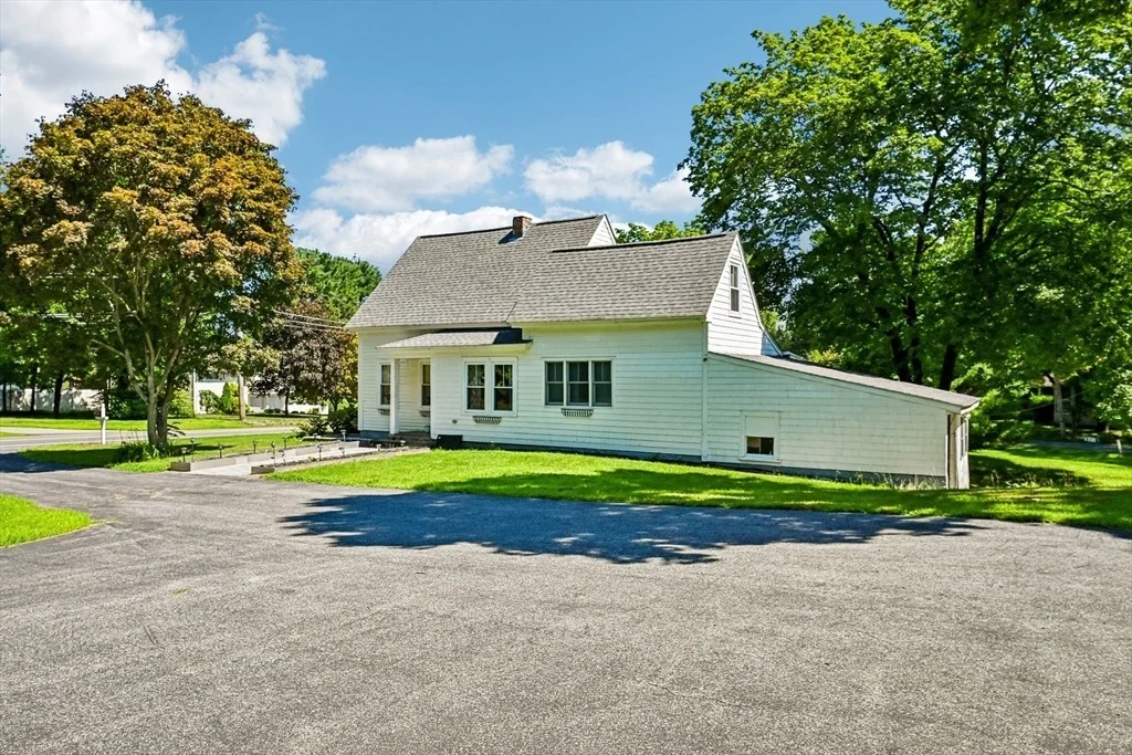 Photo of 552 Plain St