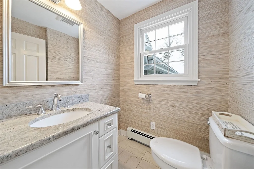 Photo of 49 Algonquin Rd