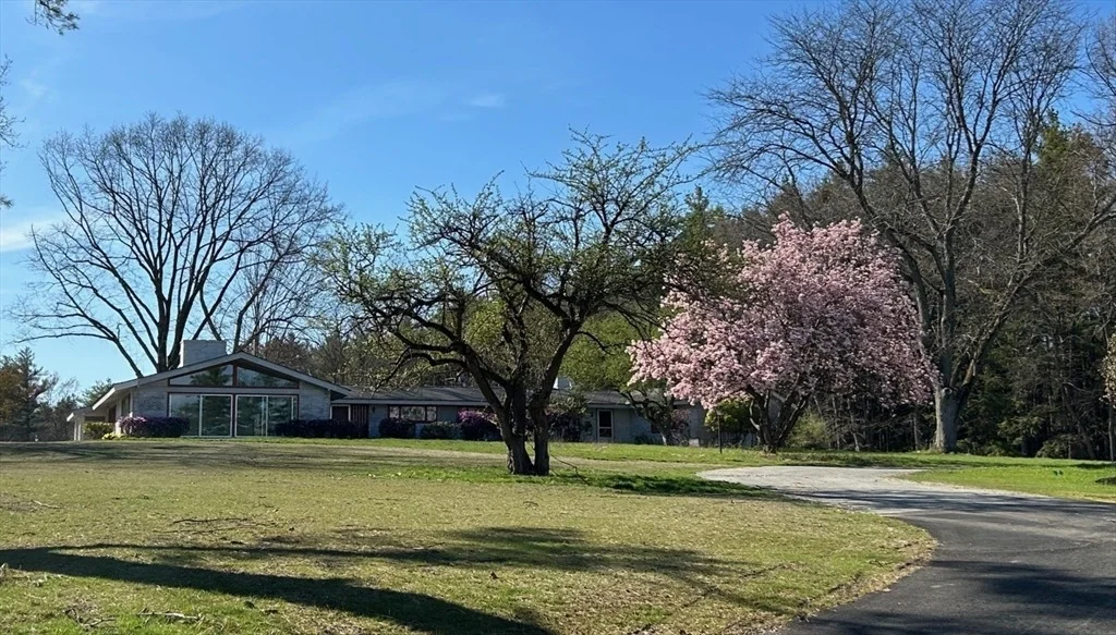 Photo of 19 Bartlett Ave.