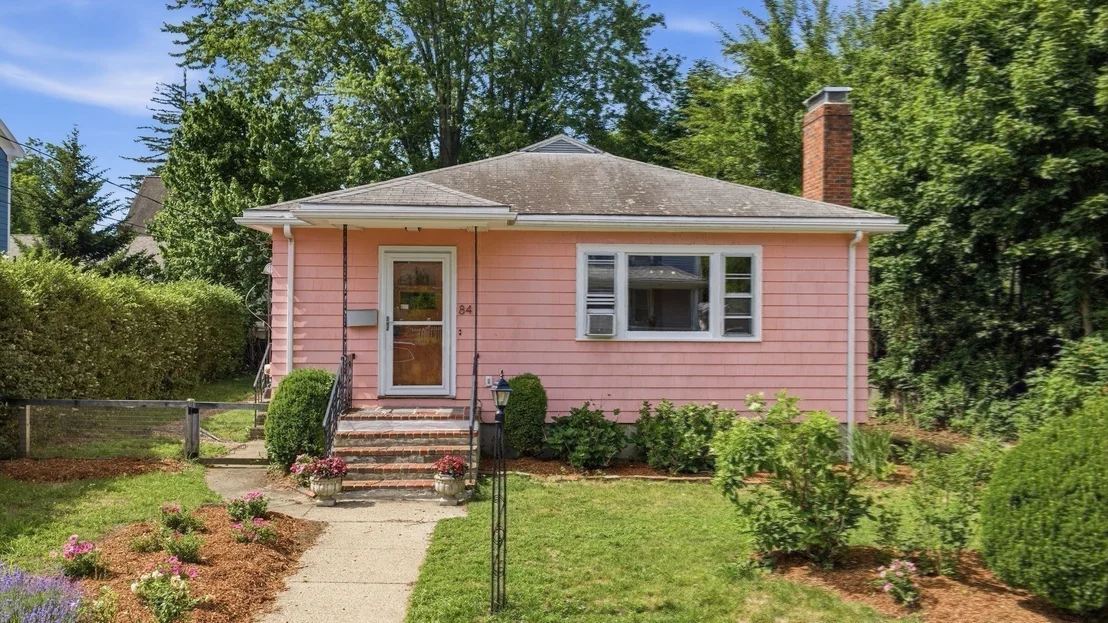 Photo of 84 Oak Street