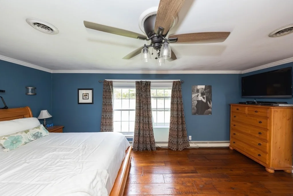 Photo of 45 River Rd