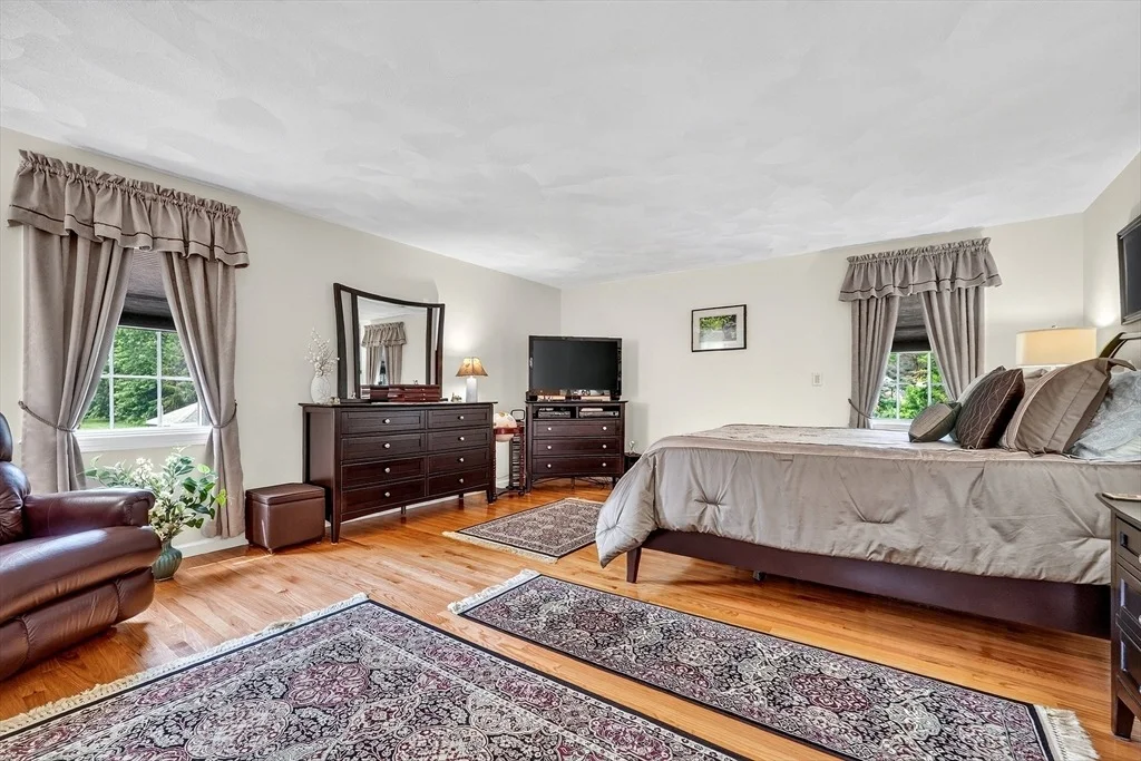 Photo of 15 Devincent Dr