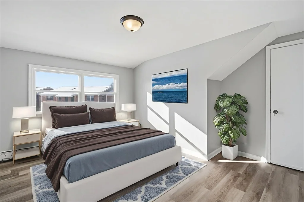 Photo of 87 Clarendon Ave