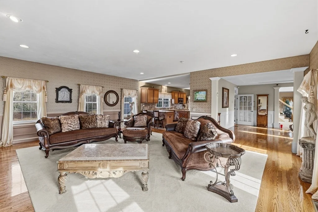 Photo of 6 Meadowlark Drive
