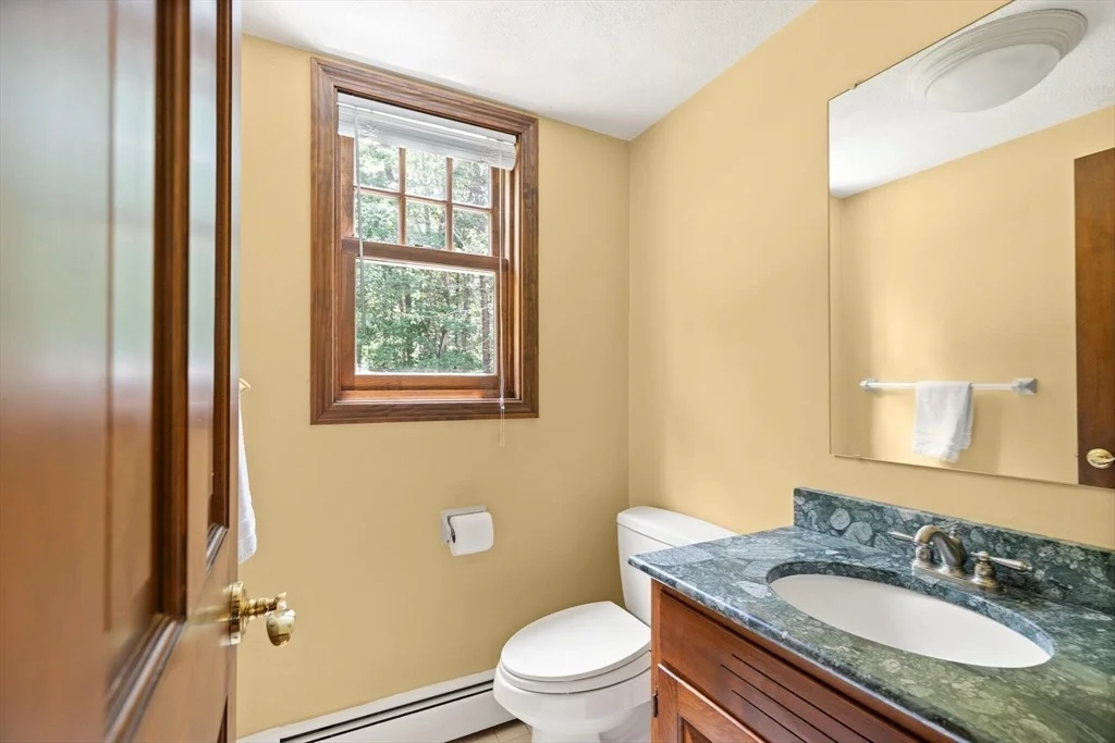 Photo of 35 Willowdale