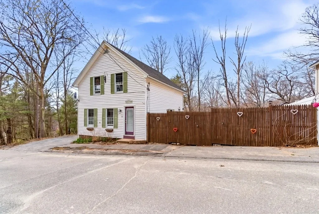 Photo of 13 Keyes St