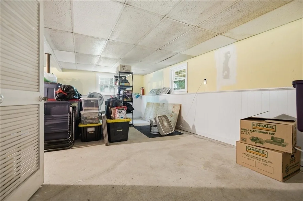 Photo of 10 Buttonwood Rd